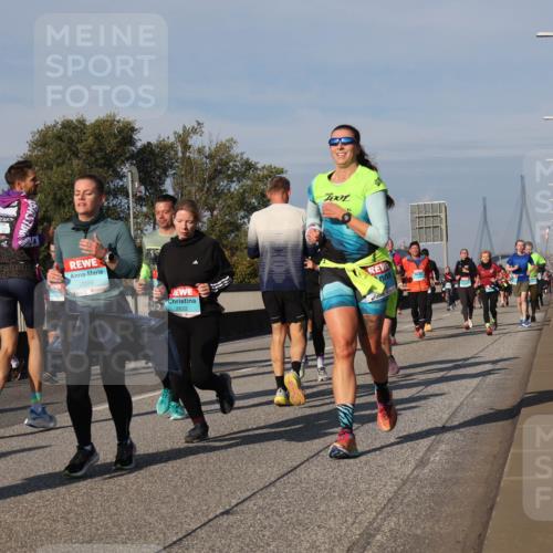 03.10.2025 - Köhlbrandbrückenlauf Luisa Fischer http://msf.ph/oto/9017817 03.10.2025 11:05:07 Position 3 2099, 2622 meine-sportfotos.de
