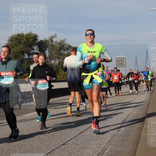 03.10.2025 - Köhlbrandbrückenlauf Luisa Fischer http://msf.ph/oto/9017819 03.10.2025 11:05:07 Position 3 2099, 2622 meine-sportfotos.de