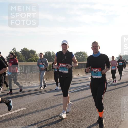 03.10.2025 - Köhlbrandbrückenlauf Fabian Wolf http://msf.ph/oto/9017826 03.10.2025 09:27:08 Position 3 3370, 2553, 2550 meine-sportfotos.de