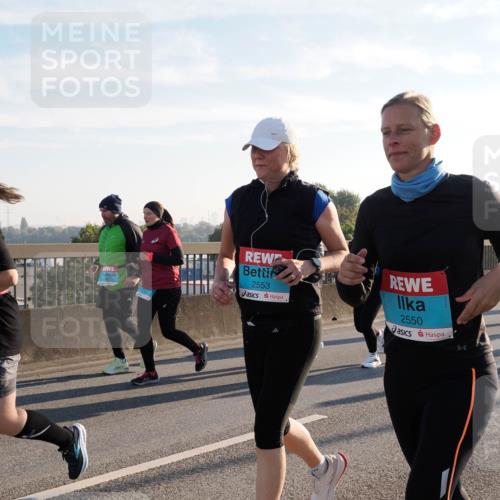 03.10.2025 - Köhlbrandbrückenlauf Fabian Wolf http://msf.ph/oto/9017841 03.10.2025 09:27:09 Position 3 370, 2553, 2550 meine-sportfotos.de