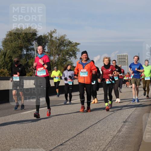 03.10.2025 - Köhlbrandbrückenlauf Luisa Fischer http://msf.ph/oto/9017848 03.10.2025 11:05:12 Position 3 2255, 2350 meine-sportfotos.de