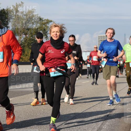 03.10.2025 - Köhlbrandbrückenlauf Luisa Fischer http://msf.ph/oto/9017858 03.10.2025 11:05:14 Position 3 2350, 3109 meine-sportfotos.de