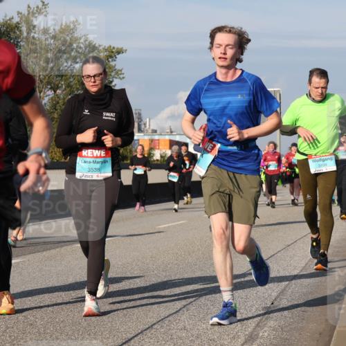 03.10.2025 - Köhlbrandbrückenlauf Luisa Fischer http://msf.ph/oto/9017864 03.10.2025 11:05:15 Position 3 3538, 3109 meine-sportfotos.de