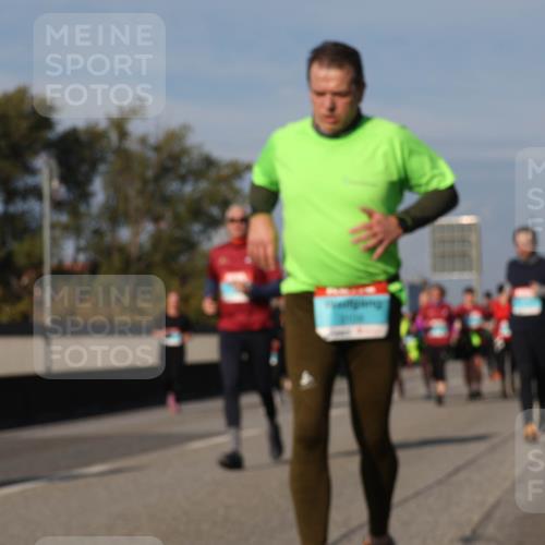 03.10.2025 - Köhlbrandbrückenlauf Luisa Fischer http://msf.ph/oto/9017881 03.10.2025 11:05:18 Position 3  meine-sportfotos.de