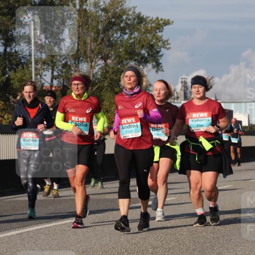 03.10.2025 - Köhlbrandbrückenlauf Luisa Fischer http://msf.ph/oto/9017908 03.10.2025 11:05:23 Position 3 2188, 2143, 2164, 2154, 3259 meine-sportfotos.de