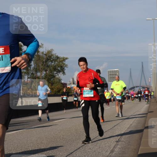 03.10.2025 - Köhlbrandbrückenlauf Luisa Fischer http://msf.ph/oto/9017929 03.10.2025 11:05:27 Position 3 3259, 3029 meine-sportfotos.de