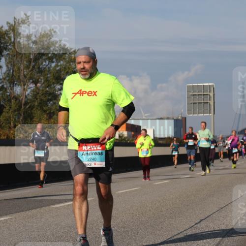 03.10.2025 - Köhlbrandbrückenlauf Luisa Fischer http://msf.ph/oto/9017955 03.10.2025 11:05:31 Position 3 2740 meine-sportfotos.de