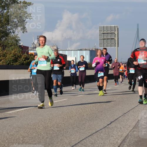 03.10.2025 - Köhlbrandbrückenlauf Luisa Fischer http://msf.ph/oto/9017961 03.10.2025 11:05:39 Position 3  meine-sportfotos.de