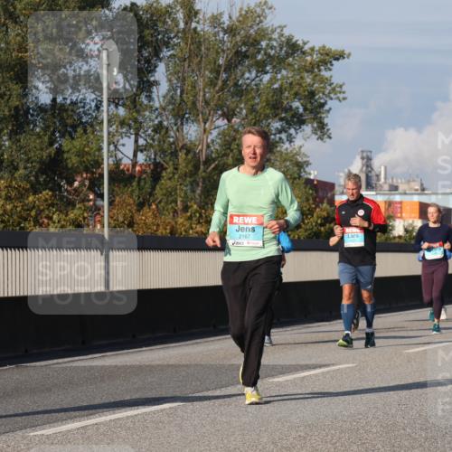 03.10.2025 - Köhlbrandbrückenlauf Luisa Fischer http://msf.ph/oto/9017972 03.10.2025 11:05:41 Position 3 2167 meine-sportfotos.de