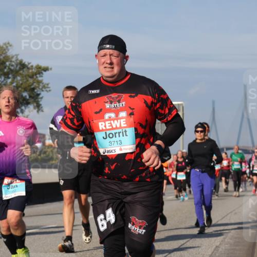 03.10.2025 - Köhlbrandbrückenlauf Luisa Fischer http://msf.ph/oto/9017998 03.10.2025 11:05:45 Position 3 3562, 3713, 64 meine-sportfotos.de