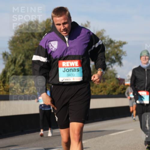 03.10.2025 - Köhlbrandbrückenlauf Luisa Fischer http://msf.ph/oto/9018013 03.10.2025 11:05:48 Position 3 3430 meine-sportfotos.de