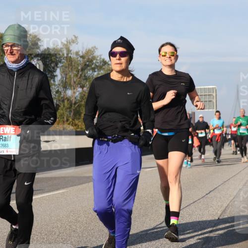 03.10.2025 - Köhlbrandbrückenlauf Luisa Fischer http://msf.ph/oto/9018029 03.10.2025 11:05:50 Position 3 2683 meine-sportfotos.de