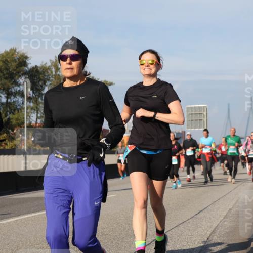 03.10.2025 - Köhlbrandbrückenlauf Luisa Fischer http://msf.ph/oto/9018030 03.10.2025 11:05:51 Position 3 683 meine-sportfotos.de