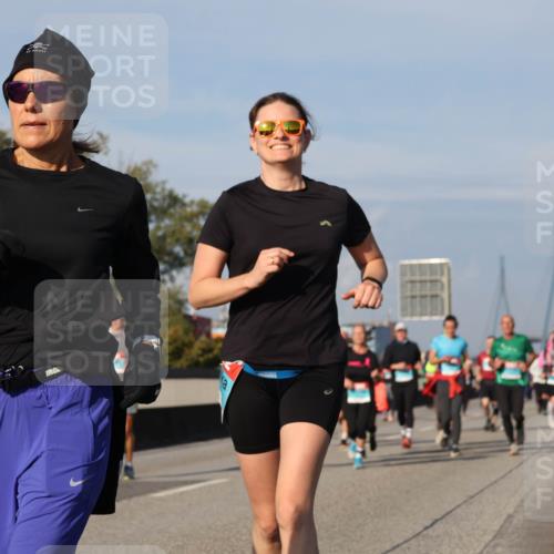 03.10.2025 - Köhlbrandbrückenlauf Luisa Fischer http://msf.ph/oto/9018032 03.10.2025 11:05:51 Position 3  meine-sportfotos.de