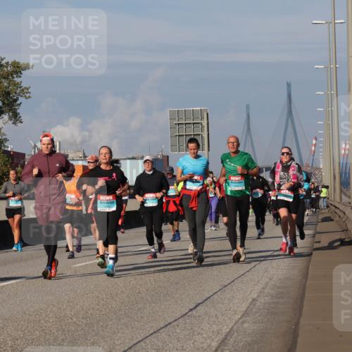 03.10.2025 - Köhlbrandbrückenlauf Luisa Fischer http://msf.ph/oto/9018039 03.10.2025 11:05:52 Position 3 1978 meine-sportfotos.de