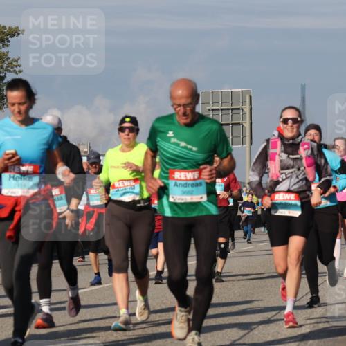 03.10.2025 - Köhlbrandbrückenlauf Luisa Fischer http://msf.ph/oto/9018061 03.10.2025 11:05:56 Position 3 2414, 3662 meine-sportfotos.de