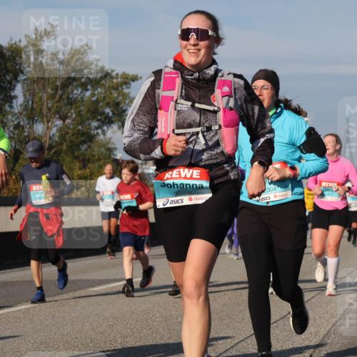 03.10.2025 - Köhlbrandbrückenlauf Luisa Fischer http://msf.ph/oto/9018082 03.10.2025 11:06:00 Position 3 2907, 3322, 304 meine-sportfotos.de