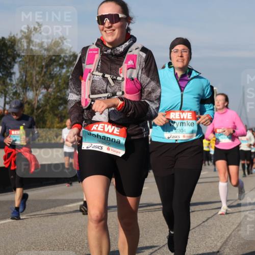 03.10.2025 - Köhlbrandbrückenlauf Luisa Fischer http://msf.ph/oto/9018084 03.10.2025 11:06:00 Position 3 3322, 2304 meine-sportfotos.de