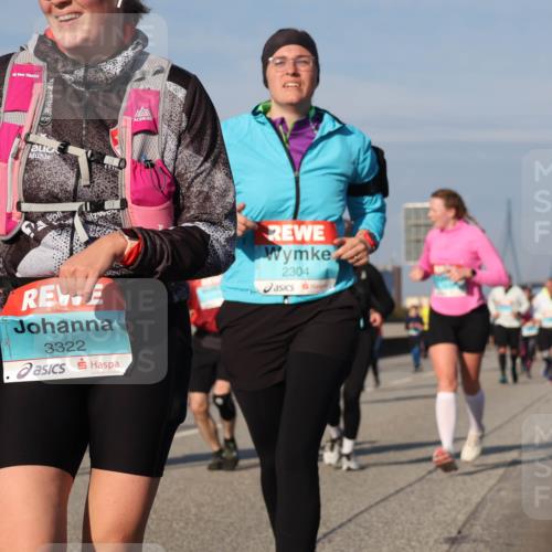 03.10.2025 - Köhlbrandbrückenlauf Luisa Fischer http://msf.ph/oto/9018088 03.10.2025 11:06:01 Position 3 3322, 2304 meine-sportfotos.de