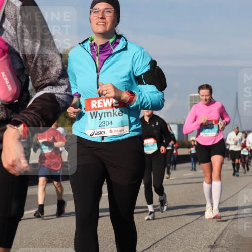 03.10.2025 - Köhlbrandbrückenlauf Luisa Fischer http://msf.ph/oto/9018090 03.10.2025 11:06:01 Position 3 322, 2304 meine-sportfotos.de