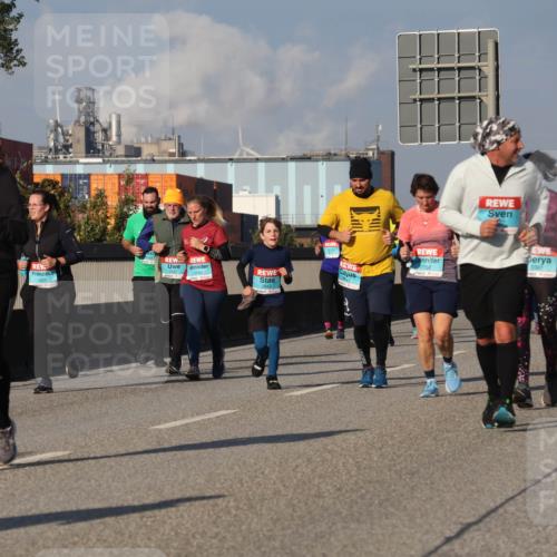 03.10.2025 - Köhlbrandbrückenlauf Luisa Fischer http://msf.ph/oto/9018116 03.10.2025 11:06:05 Position 3 2234, 1825, 3240, 2152, 1001, 3675 meine-sportfotos.de