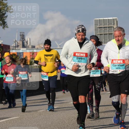 03.10.2025 - Köhlbrandbrückenlauf Luisa Fischer http://msf.ph/oto/9018136 03.10.2025 11:06:08 Position 3 2842, 3240, 3677, 1001, 3675 meine-sportfotos.de