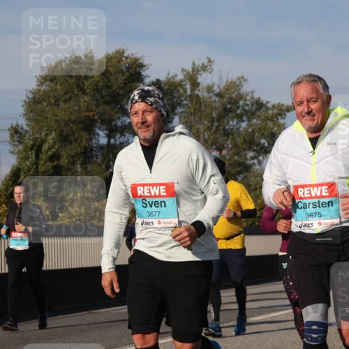 03.10.2025 - Köhlbrandbrückenlauf Luisa Fischer http://msf.ph/oto/9018154 03.10.2025 11:06:12 Position 3 3677, 3675, 2152 meine-sportfotos.de
