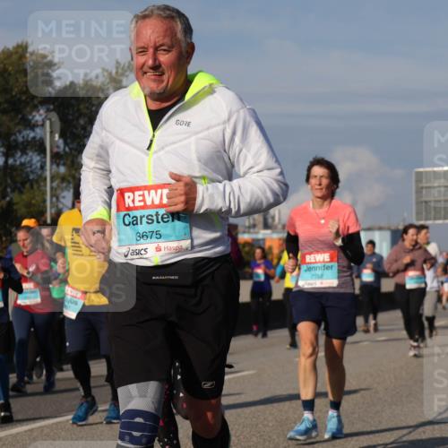 03.10.2025 - Köhlbrandbrückenlauf Luisa Fischer http://msf.ph/oto/9018158 03.10.2025 11:06:12 Position 3 2842, 3675, 2152 meine-sportfotos.de