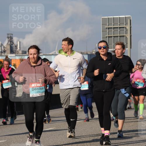 03.10.2025 - Köhlbrandbrückenlauf Luisa Fischer http://msf.ph/oto/9018171 03.10.2025 11:06:15 Position 3 3279, 1414, 3661, 1320, 2078 meine-sportfotos.de