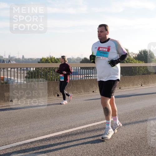 03.10.2025 - Köhlbrandbrückenlauf Fabian Wolf http://msf.ph/oto/9018214 03.10.2025 09:27:33 Position 3 4000, 2619 meine-sportfotos.de