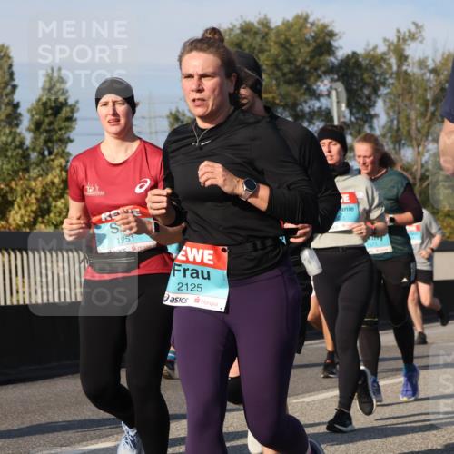 03.10.2025 - Köhlbrandbrückenlauf Luisa Fischer http://msf.ph/oto/9018254 03.10.2025 11:06:29 Position 3 1951, 2125, 1571, 3151 meine-sportfotos.de