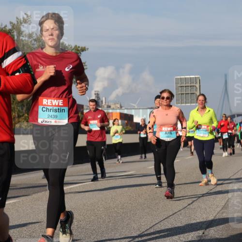03.10.2025 - Köhlbrandbrückenlauf Luisa Fischer http://msf.ph/oto/9018302 03.10.2025 11:06:38 Position 3 2049, 11, 2439, 1683 meine-sportfotos.de