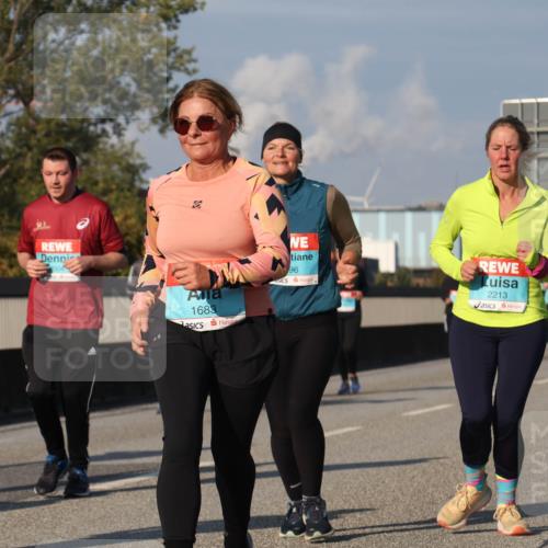 03.10.2025 - Köhlbrandbrückenlauf Luisa Fischer http://msf.ph/oto/9018311 03.10.2025 11:06:40 Position 3 3003, 1683, 96, 2213 meine-sportfotos.de