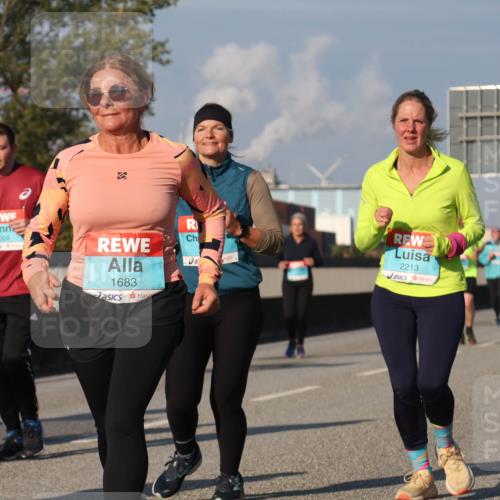 03.10.2025 - Köhlbrandbrückenlauf Luisa Fischer http://msf.ph/oto/9018312 03.10.2025 11:06:40 Position 3 3004, 1683, 2213 meine-sportfotos.de