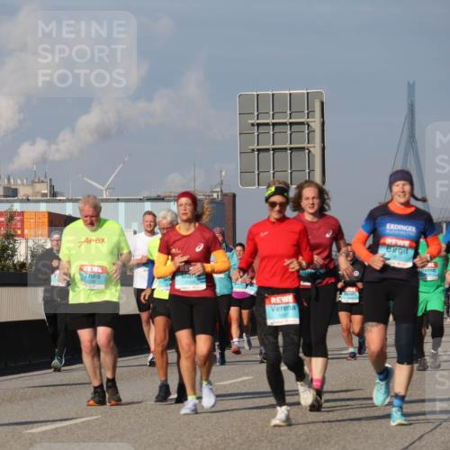 03.10.2025 - Köhlbrandbrückenlauf Luisa Fischer http://msf.ph/oto/9018337 03.10.2025 11:06:45 Position 3 2169, 940, 2970, 1709 meine-sportfotos.de