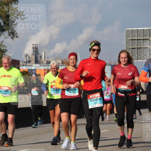 03.10.2025 - Köhlbrandbrückenlauf Luisa Fischer http://msf.ph/oto/9018349 03.10.2025 11:06:48 Position 3 2739, 27427, 169, 3597, 2970, 1709 meine-sportfotos.de
