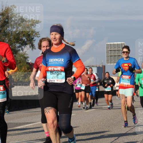 03.10.2025 - Köhlbrandbrückenlauf Luisa Fischer http://msf.ph/oto/9018369 03.10.2025 11:06:51 Position 3 3597, 2970, 1709 meine-sportfotos.de