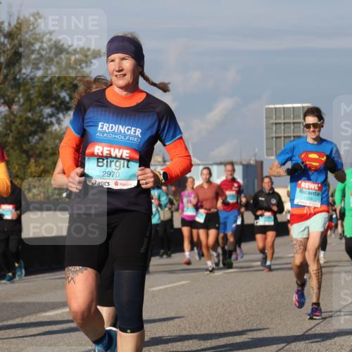 03.10.2025 - Köhlbrandbrückenlauf Luisa Fischer http://msf.ph/oto/9018371 03.10.2025 11:06:52 Position 3 3507, 2970, 1709 meine-sportfotos.de