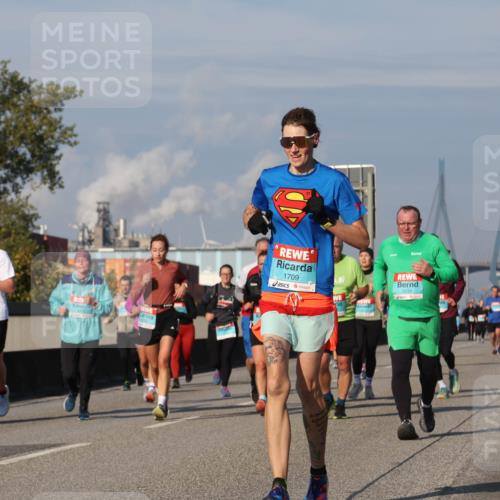 03.10.2025 - Köhlbrandbrückenlauf Luisa Fischer http://msf.ph/oto/9018380 03.10.2025 11:06:53 Position 3 1709 meine-sportfotos.de
