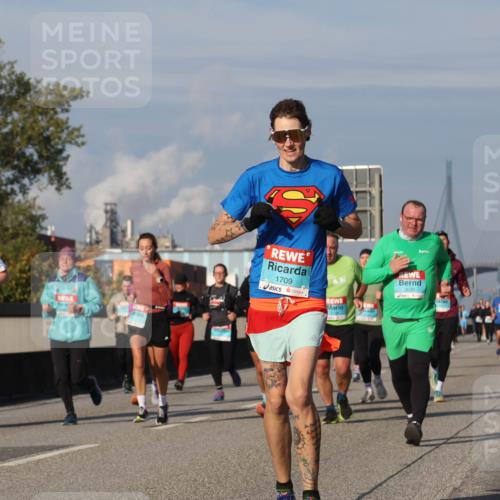 03.10.2025 - Köhlbrandbrückenlauf Luisa Fischer http://msf.ph/oto/9018383 03.10.2025 11:06:54 Position 3 1709, 3039 meine-sportfotos.de