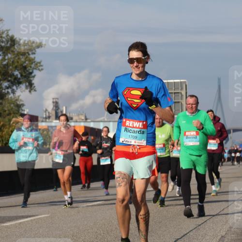 03.10.2025 - Köhlbrandbrückenlauf Luisa Fischer http://msf.ph/oto/9018384 03.10.2025 11:06:54 Position 3 1709, 3039 meine-sportfotos.de