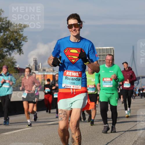 03.10.2025 - Köhlbrandbrückenlauf Luisa Fischer http://msf.ph/oto/9018388 03.10.2025 11:06:55 Position 3 1709, 3039 meine-sportfotos.de