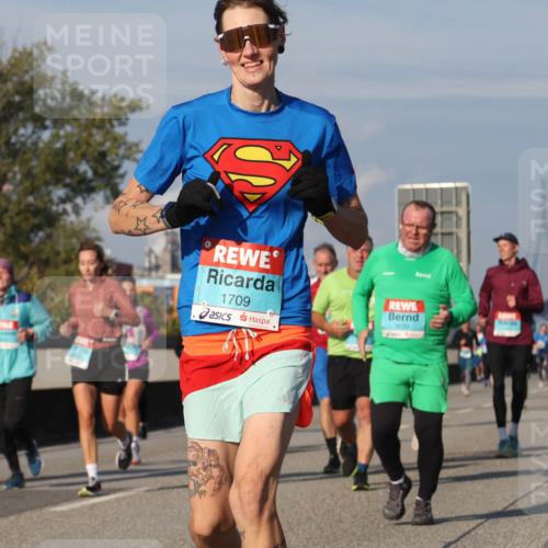 03.10.2025 - Köhlbrandbrückenlauf Luisa Fischer http://msf.ph/oto/9018391 03.10.2025 11:06:55 Position 3 1709, 3039 meine-sportfotos.de