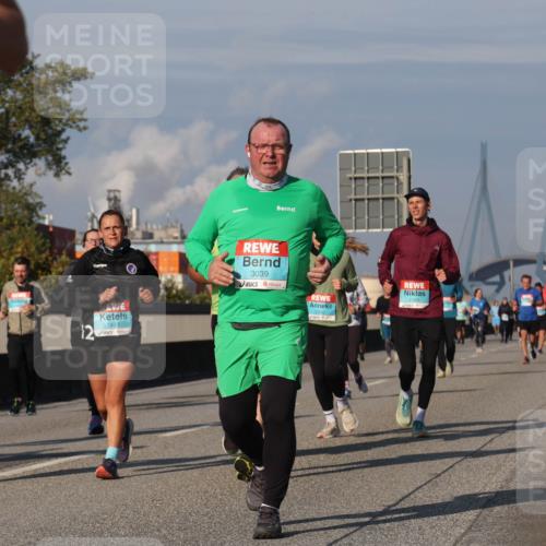 03.10.2025 - Köhlbrandbrückenlauf Luisa Fischer http://msf.ph/oto/9018398 03.10.2025 11:06:57 Position 3 1937, 4, 3039, 2310 meine-sportfotos.de
