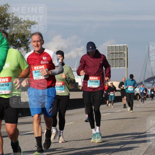 03.10.2025 - Köhlbrandbrückenlauf Luisa Fischer http://msf.ph/oto/9018413 03.10.2025 11:06:59 Position 3 1734, 30, 2310, 1160 meine-sportfotos.de