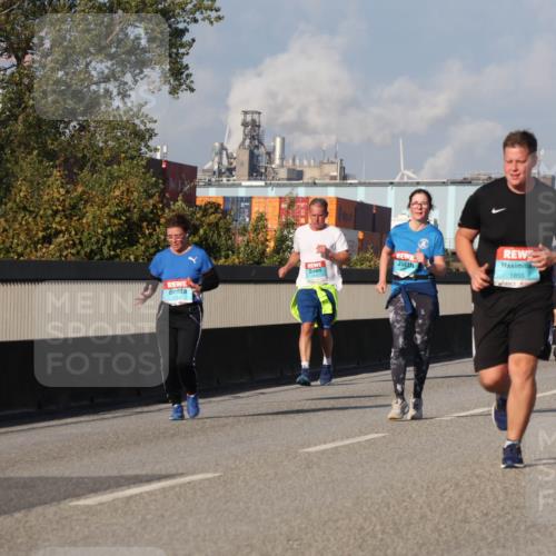 03.10.2025 - Köhlbrandbrückenlauf Luisa Fischer http://msf.ph/oto/9018501 03.10.2025 11:07:17 Position 3 1855 meine-sportfotos.de