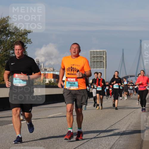 03.10.2025 - Köhlbrandbrückenlauf Luisa Fischer http://msf.ph/oto/9018522 03.10.2025 11:07:20 Position 3 1855, 1853 meine-sportfotos.de