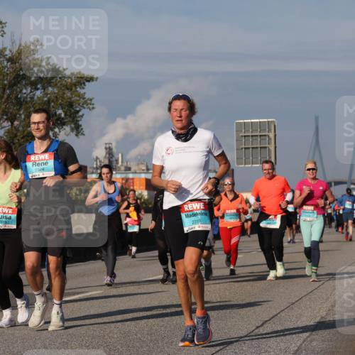 03.10.2025 - Köhlbrandbrückenlauf Luisa Fischer http://msf.ph/oto/9018620 03.10.2025 11:07:37 Position 3 3110, 2373, 2374, 2319, 79 meine-sportfotos.de