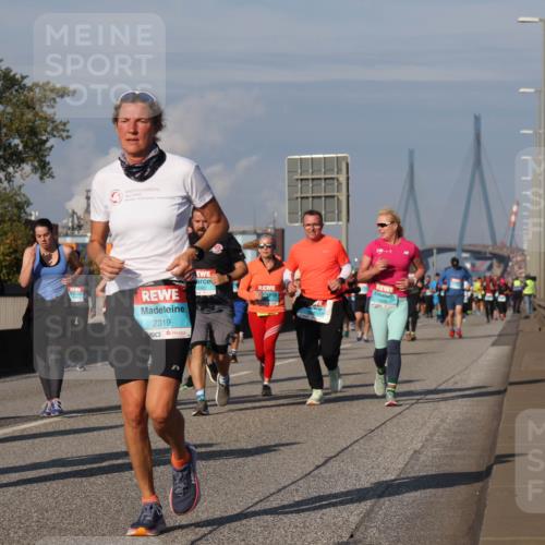 03.10.2025 - Köhlbrandbrückenlauf Luisa Fischer http://msf.ph/oto/9018626 03.10.2025 11:07:38 Position 3 2374, 2319 meine-sportfotos.de