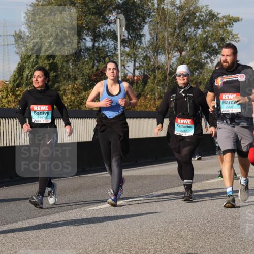 03.10.2025 - Köhlbrandbrückenlauf Luisa Fischer http://msf.ph/oto/9018644 03.10.2025 11:07:41 Position 3 1940, 2787, 2000, 3074, 1552 meine-sportfotos.de